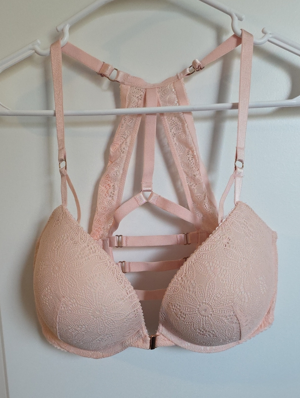 Victoria's Secret Lace Strappy Front-Close Bra - Light Pink